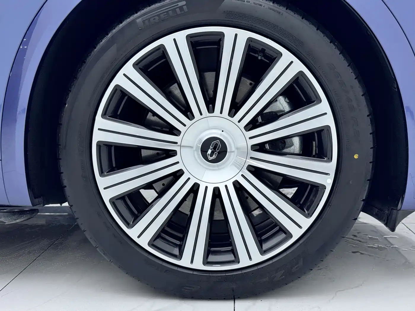 AITO Wenjie AITO M7 2026 Extended Range Ultra AWD 5-Seater фото 21