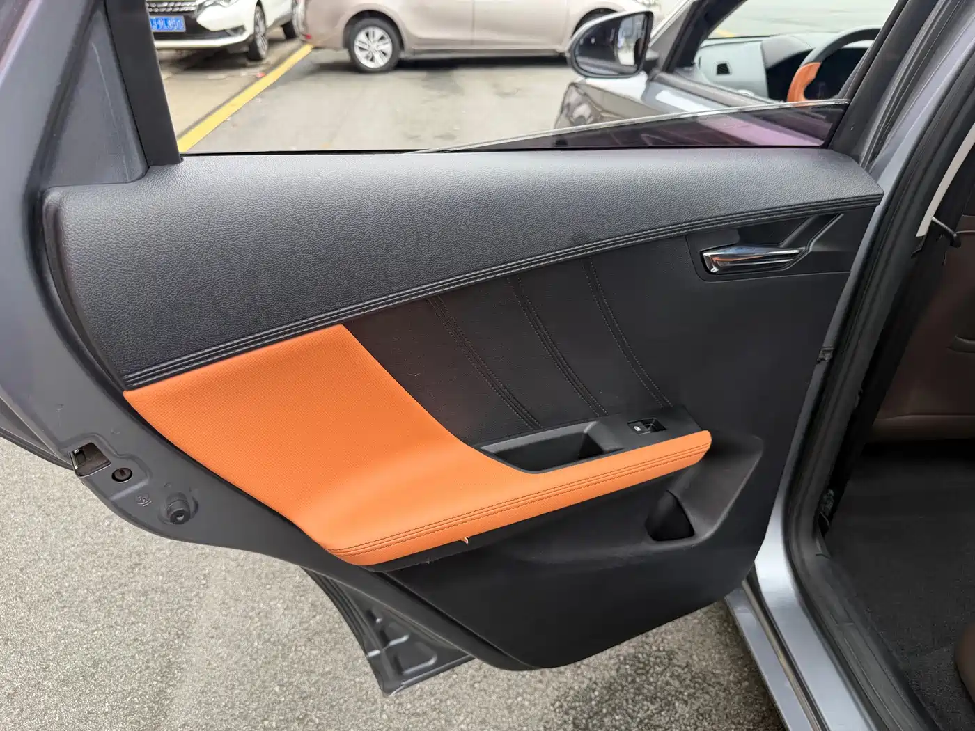 BYD e2 2021 Luxury Edition фото 24