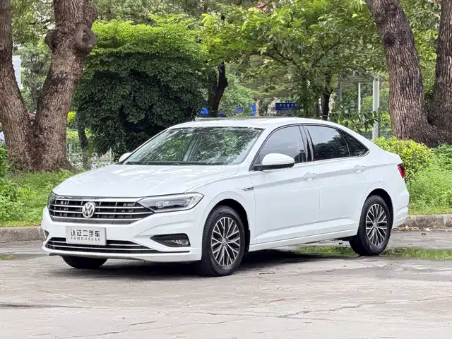 Volkswagen Sagitar 2020