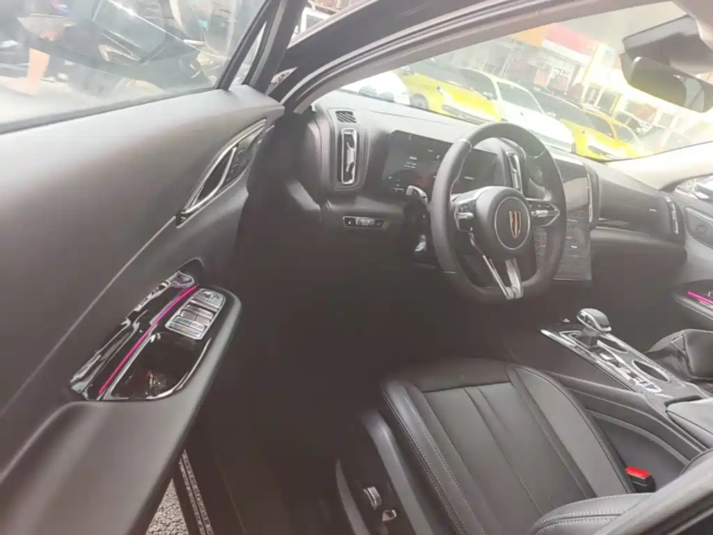 Hongqi HS3 PHEV 2026 2024 PHEV 115km Power Edition