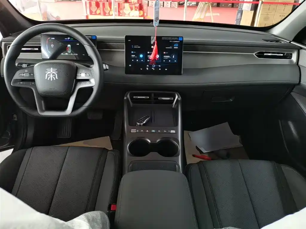 BYD Qin PLUS 2026 DM-i Smart Edition 128KM Progressive фото 10