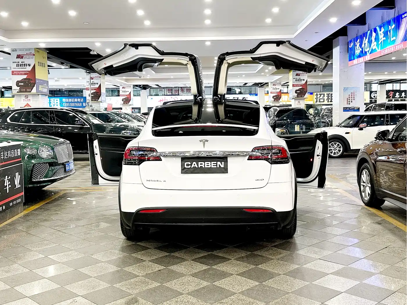 TESLA MODEL X