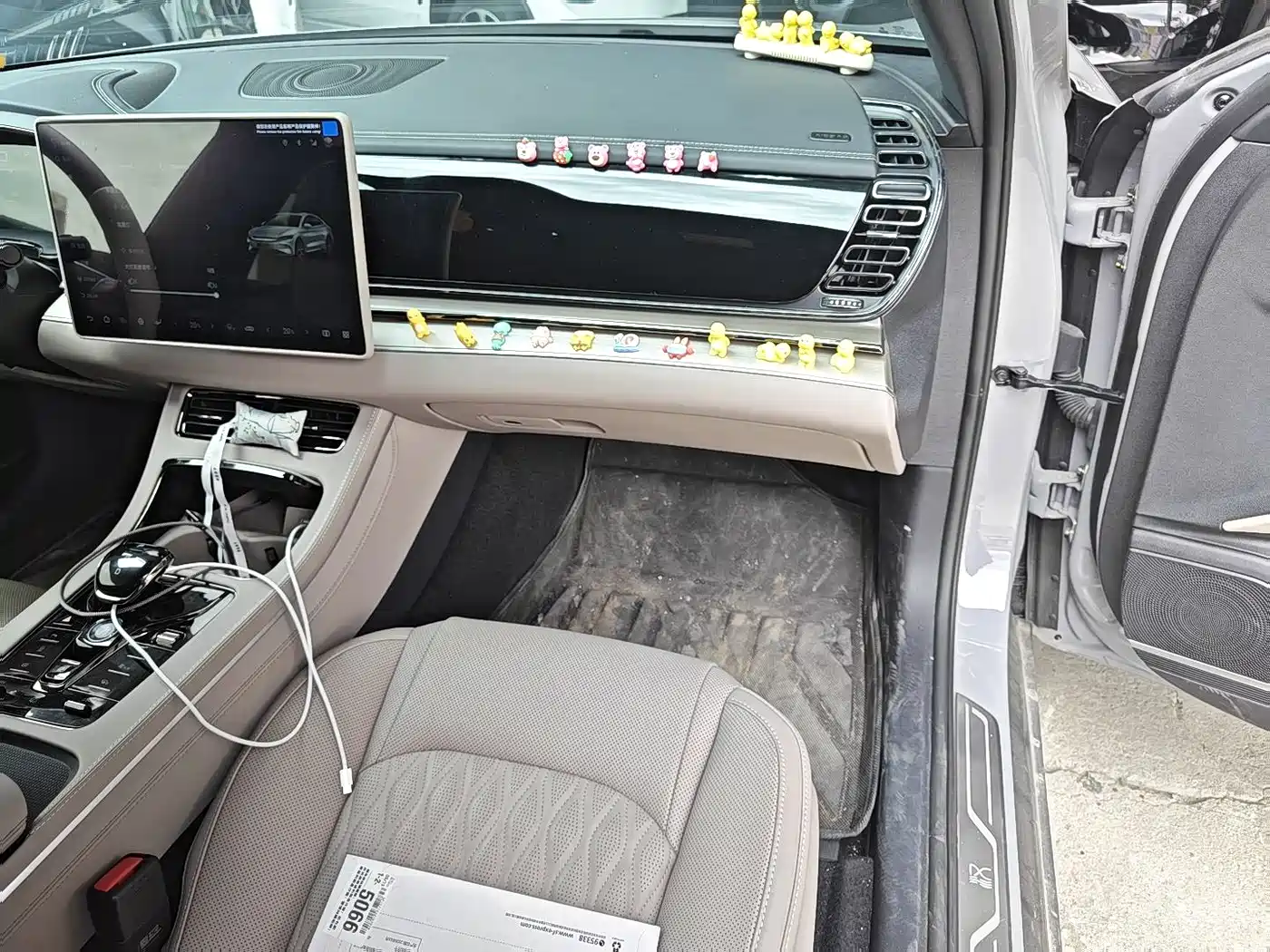 BYD Han 2025 DM-i 125KM Elite фото 12