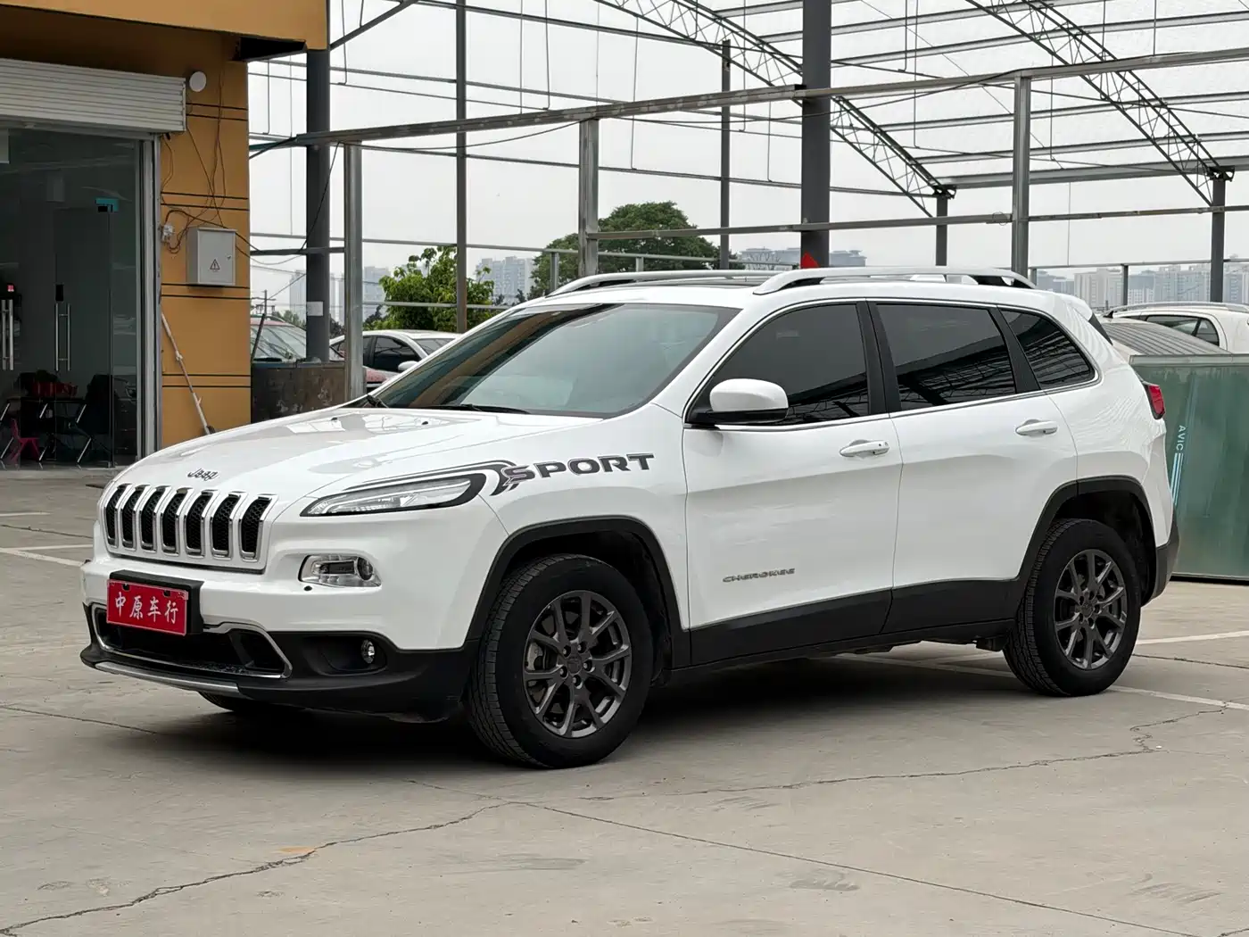 Jeep Cherokee 2020 2.0L 2WD Safety Upgrade Edition