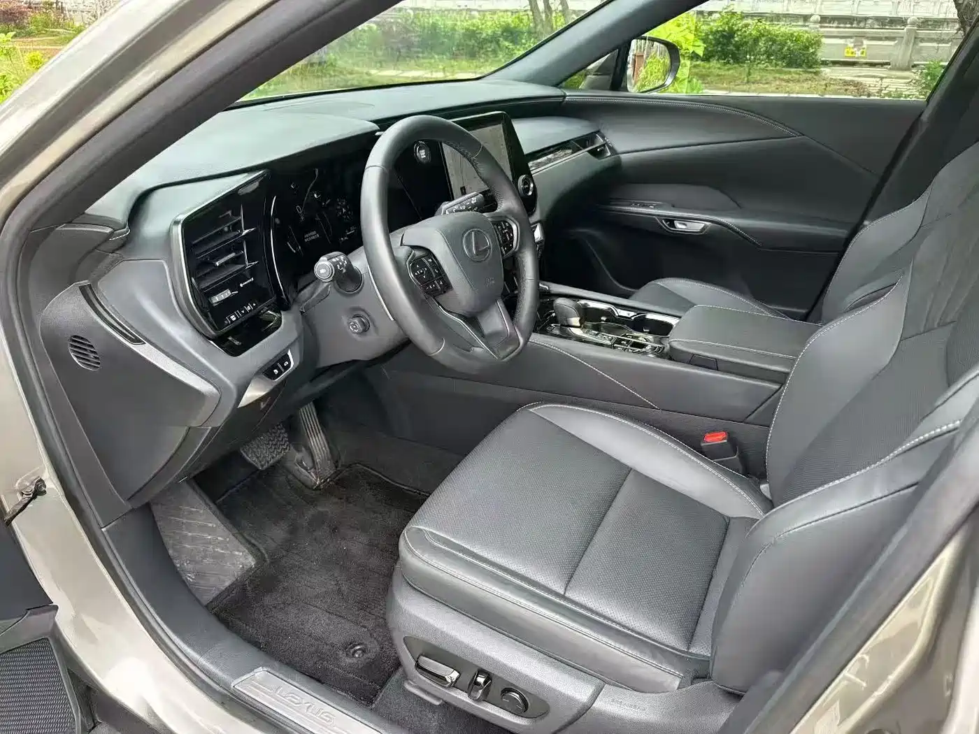 Lexus RX 2025 2025 300 4WD Premium Edition
