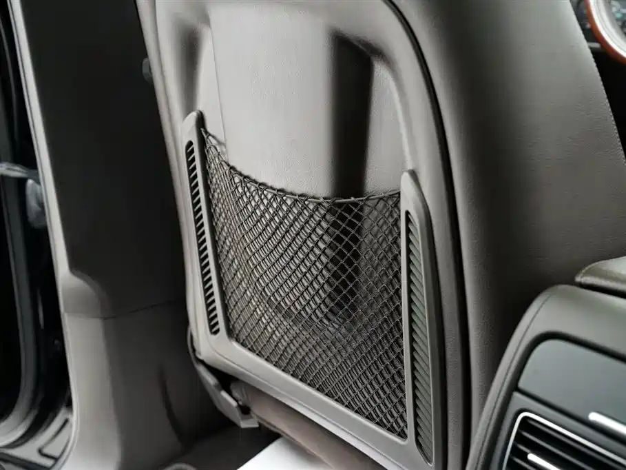 Volkswagen Touareg 2011 3.0TSI Comfort фото 17
