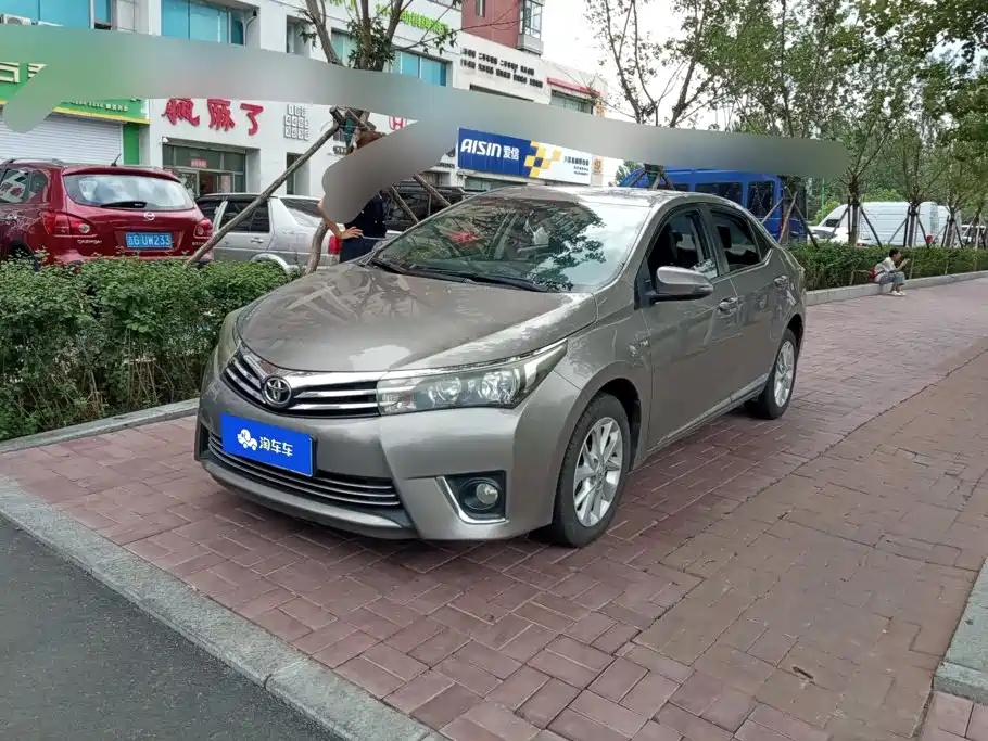 Фото 1 - Toyota Corolla