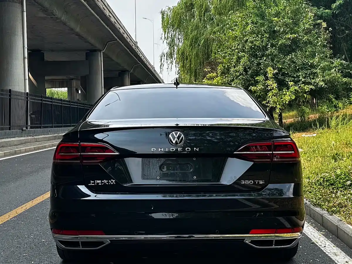 Volkswagen Phideon 2021 380TSI Luxury Edition фото 7