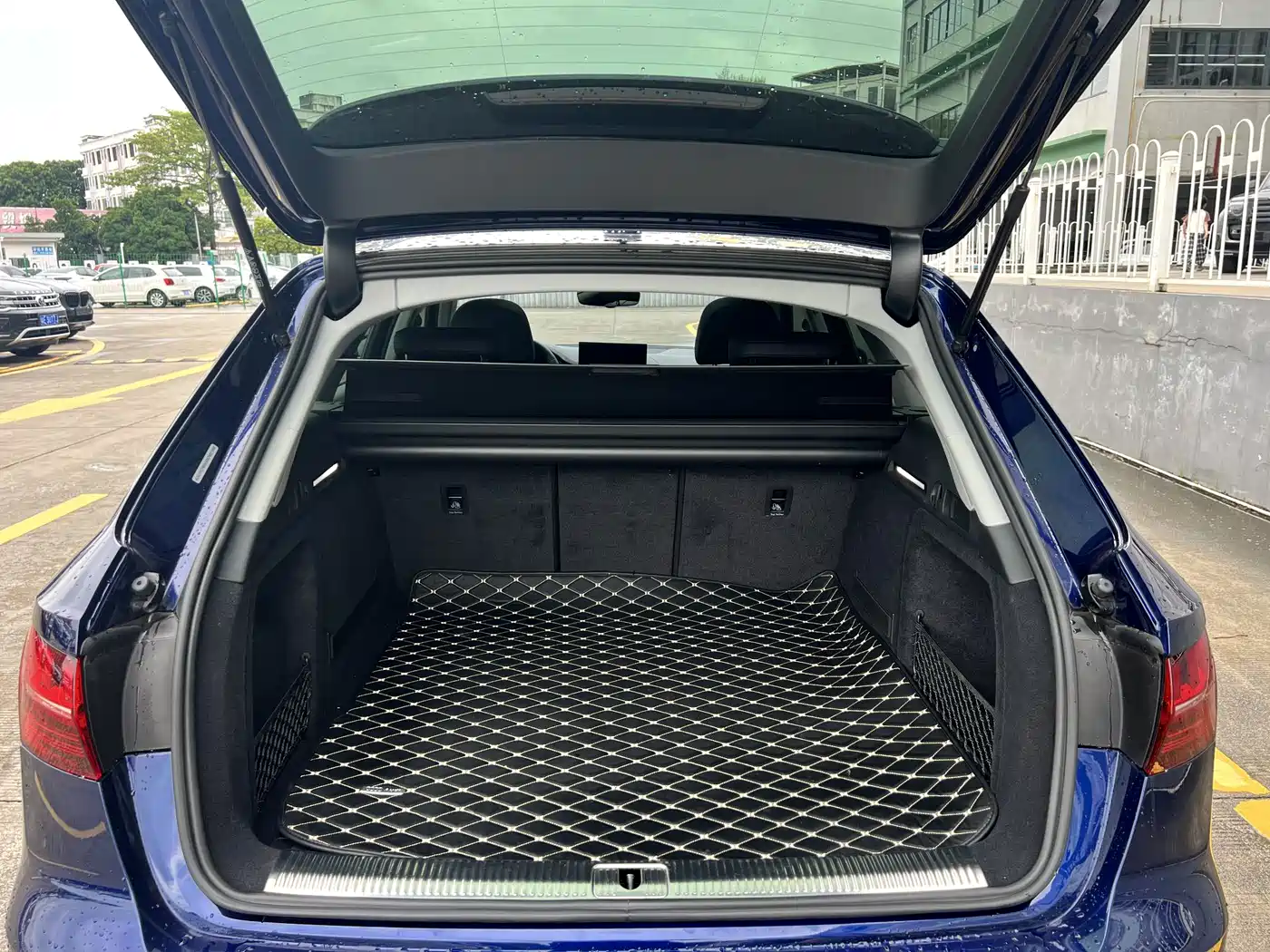 Audi A4 (Import) 2021 2021 allroad quattro Explorer
