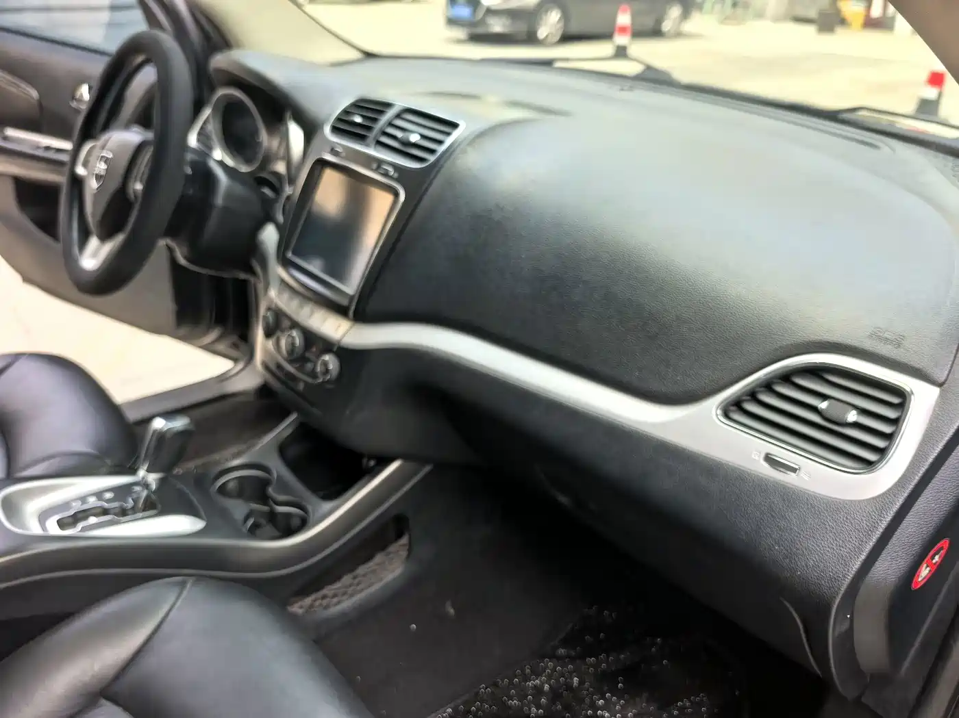Dodge Journey 2013 2013 Model 2.4L 2WD Premium Edition