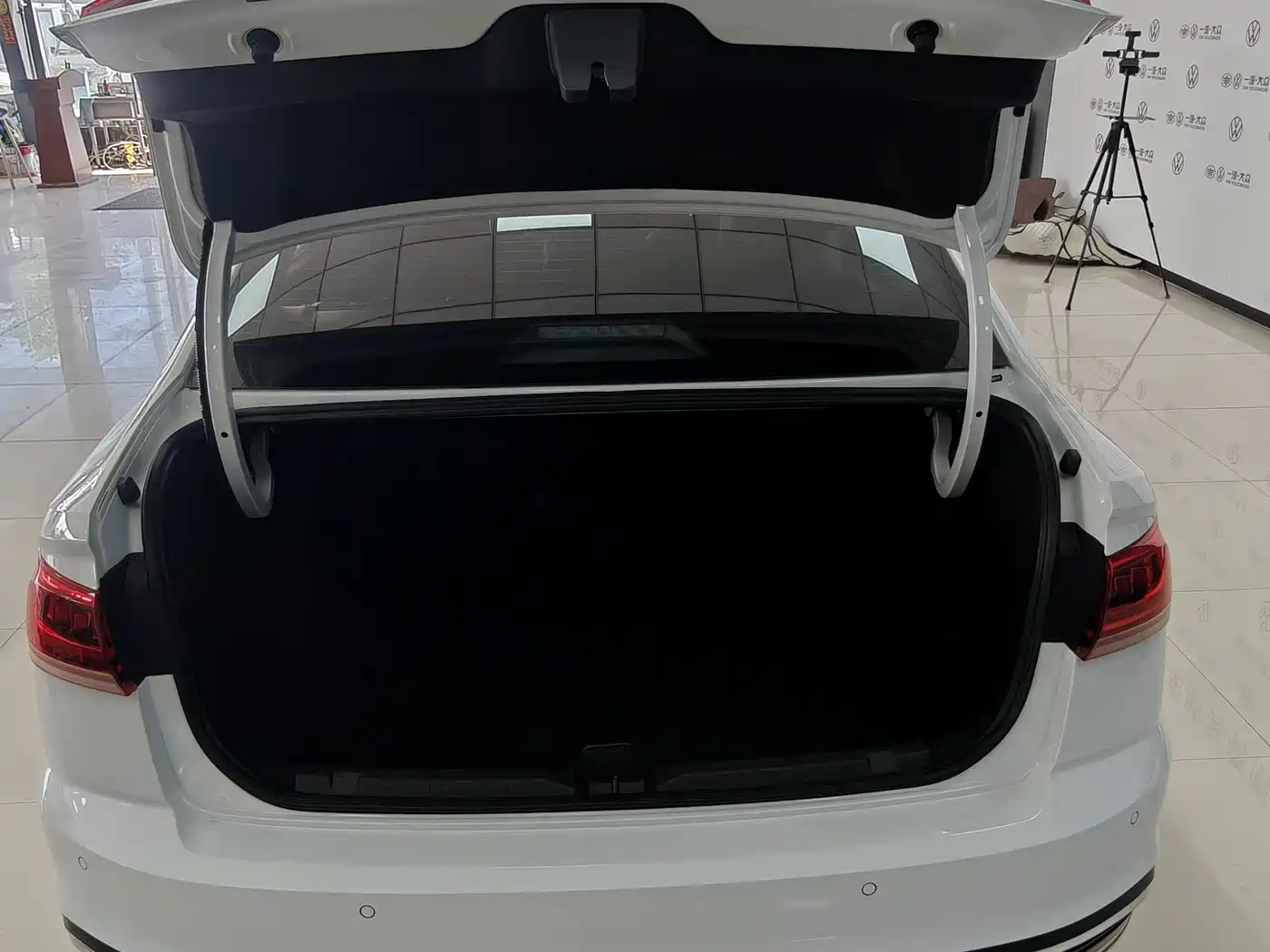 Volkswagen Bora 2025 200TSI DSG Joy Ride Navigation Edition фото 11
