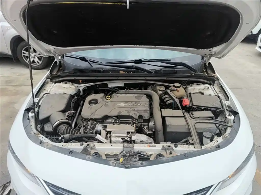 Chevrolet Malibu XL 2017 1.5T Auto Sport Edition фото 11