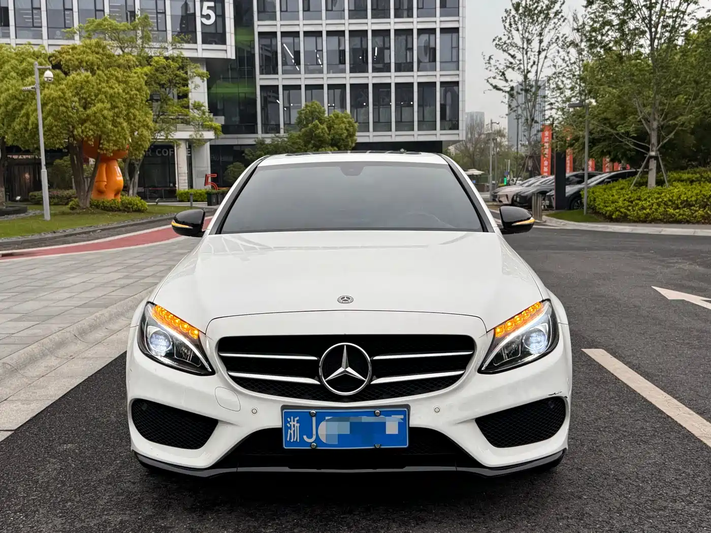 Mercedes-Benz C-Class 2017 Facelift C 200 Sport Edition фото 2