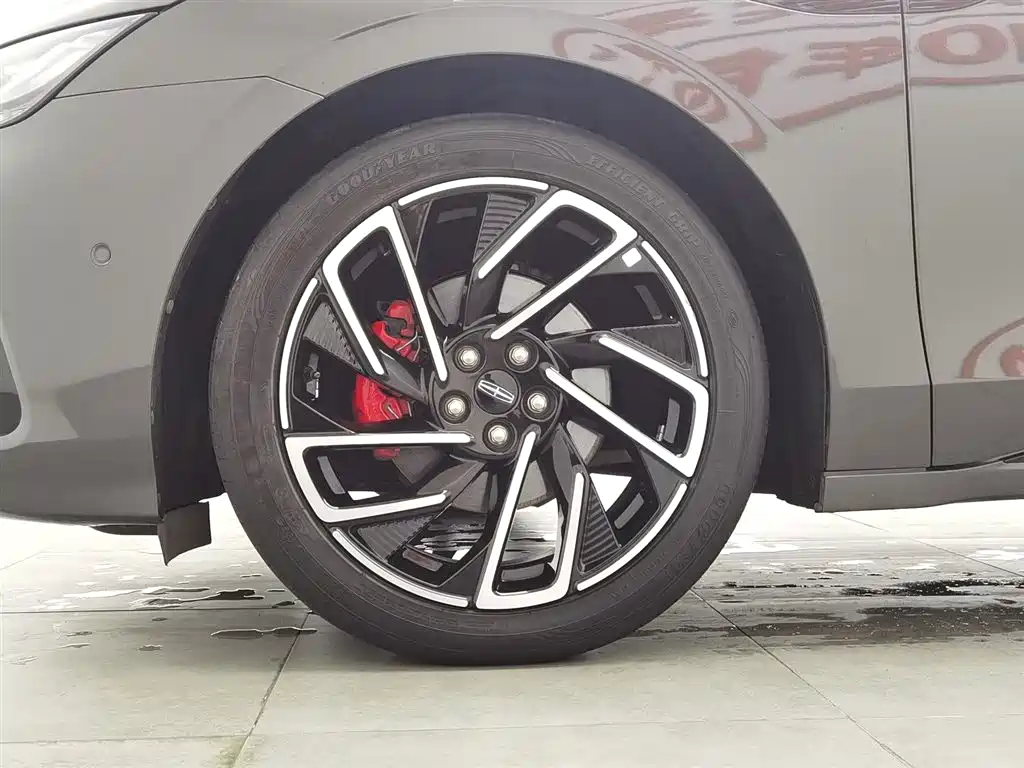 LINCOLN Z