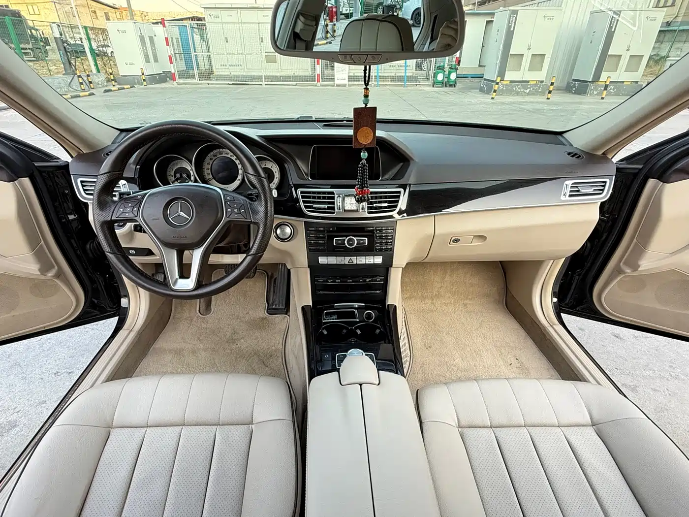 Mercedes-Benz E-Class 2015 E 260 L Sport фото 6