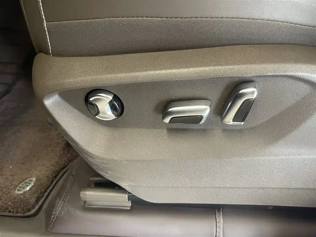 Volkswagen Viloran 2024 380TSI Prestige Edition фото 24