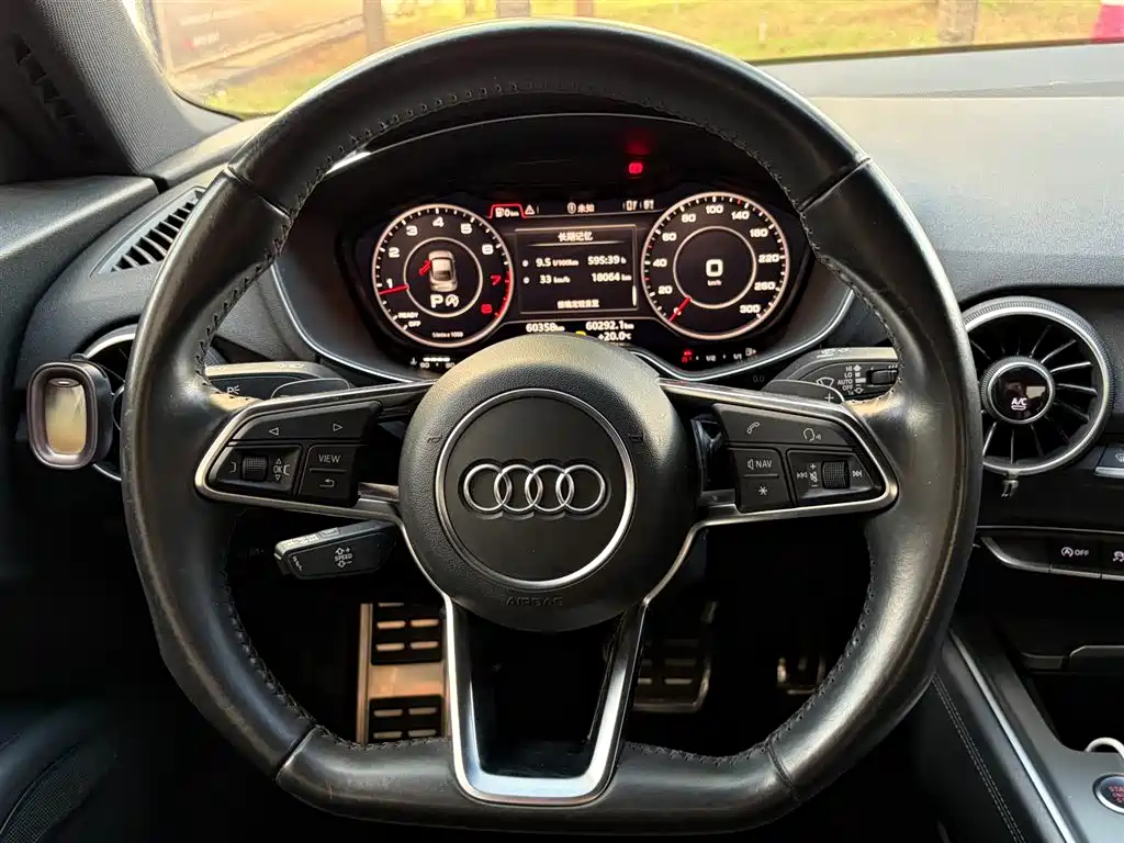 Audi TT 2015 TT Coupe 45 TFSI фото 12