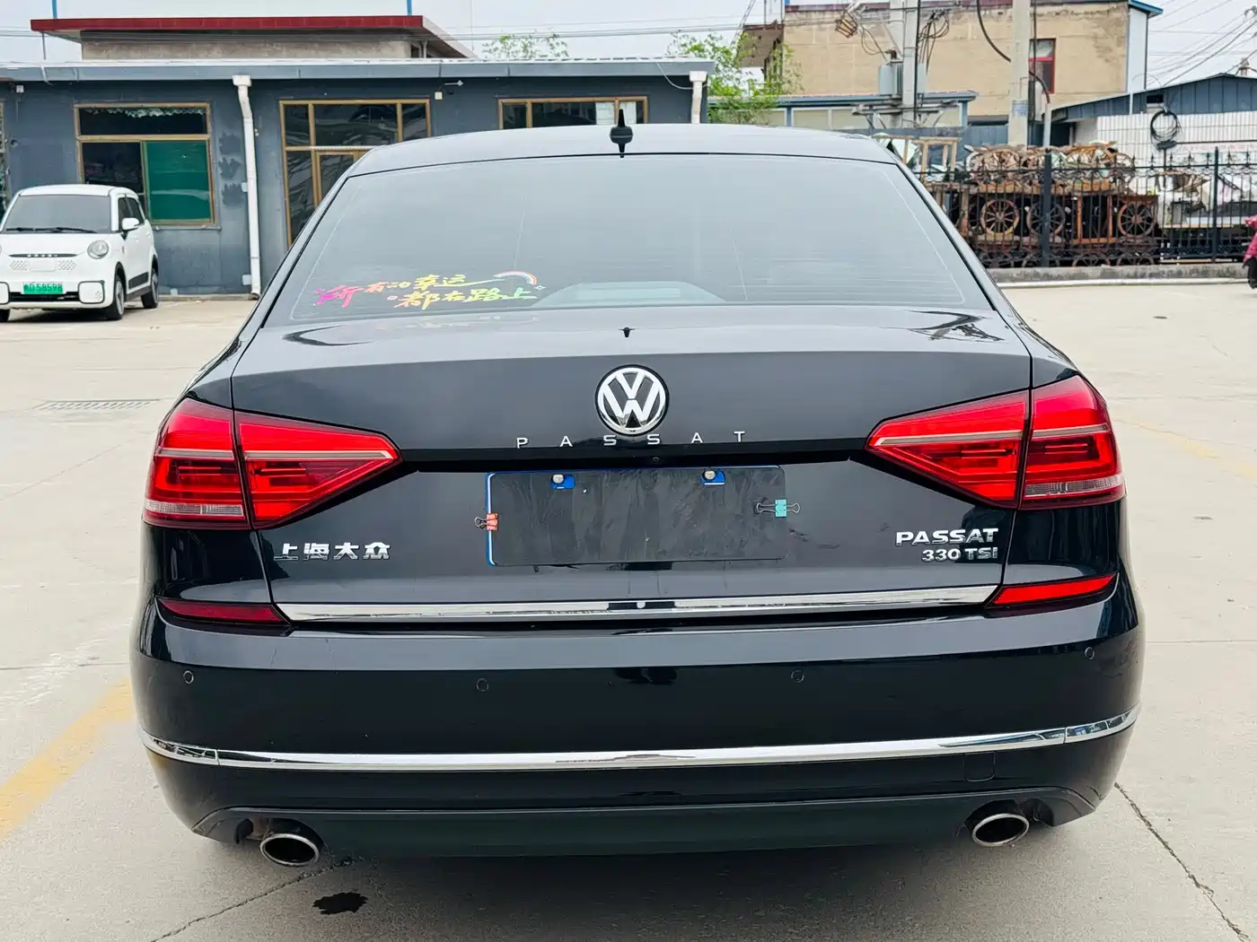 Volkswagen Passat 2016 330TSI DSG Executive Edition фото 8