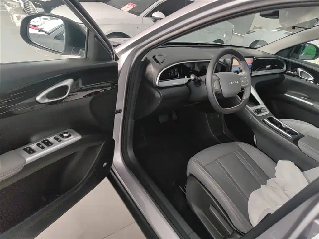 Geely Galaxy Starry Wish 2026 Edition 310km Youth Version фото 16