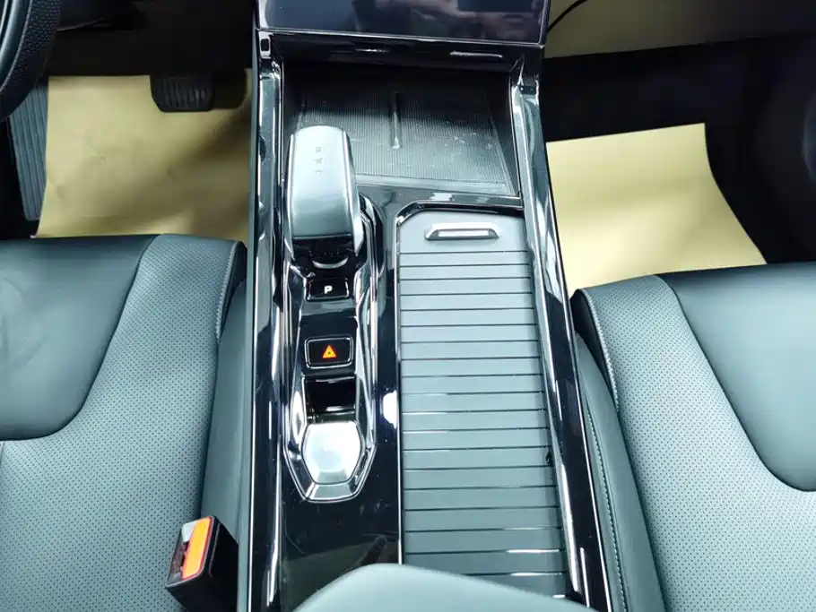 Geely Boyue 2024 2023 Model Boyue COOL 1.5TD Smart+