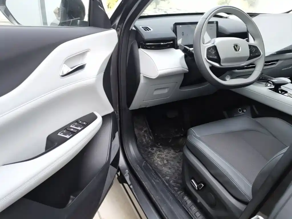 Changan UNI-Z 2024 2025 1.5T Luxury Edition