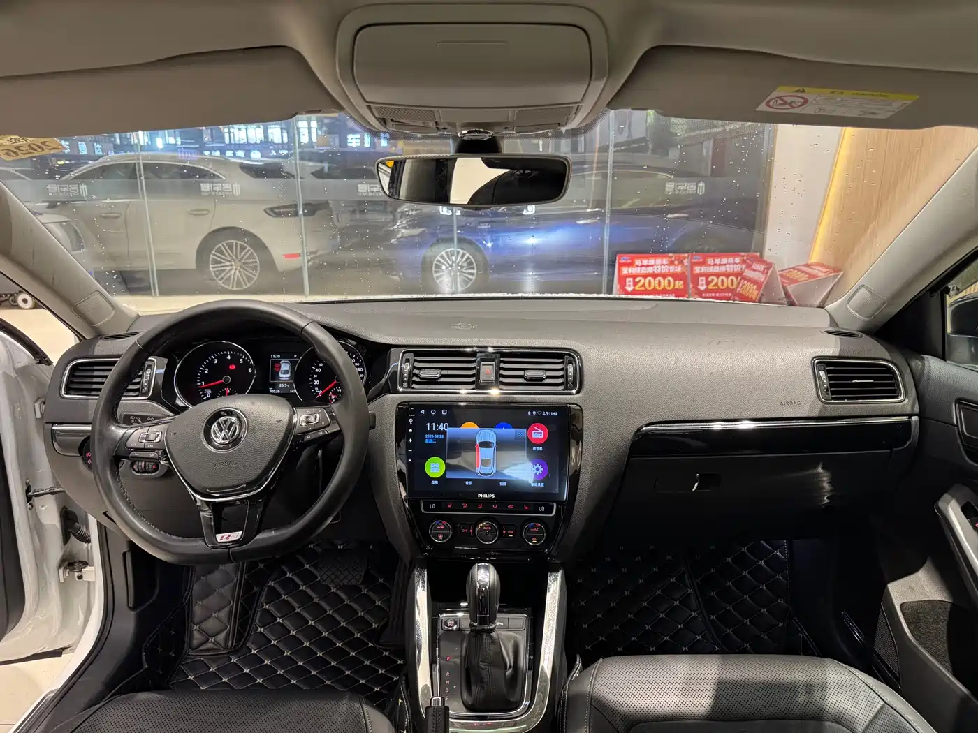 Volkswagen Sagitar 2018 280TSI DSG Luxury фото 12