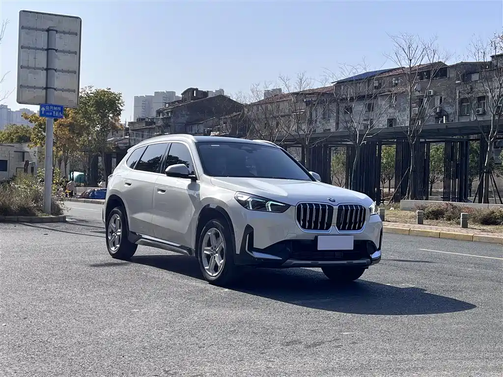 BMW X1 2023 sDrive20Li X Design Package фото 3