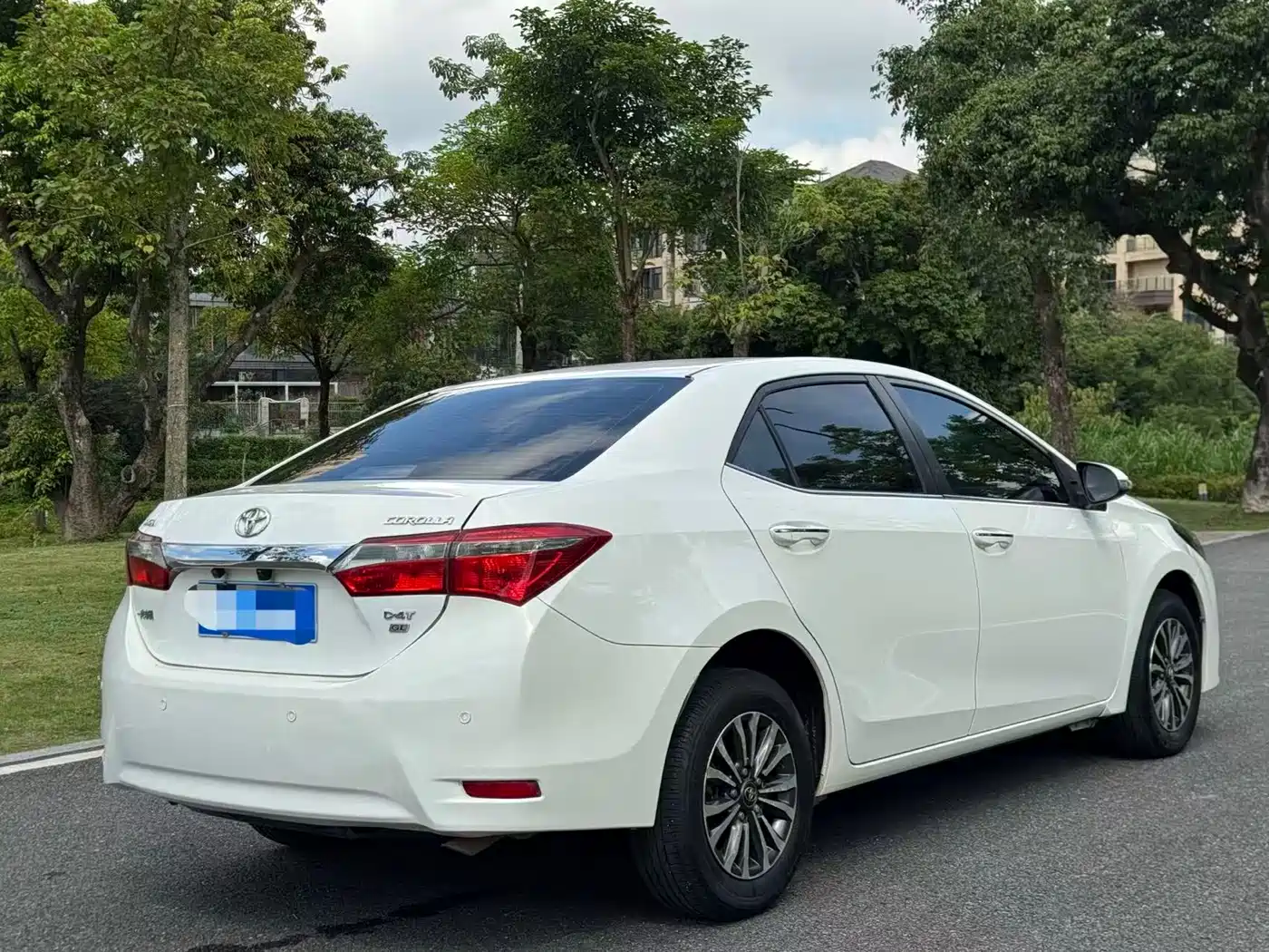 Toyota Corolla 2017 Facelift 1.2T S-CVT GL фото 9