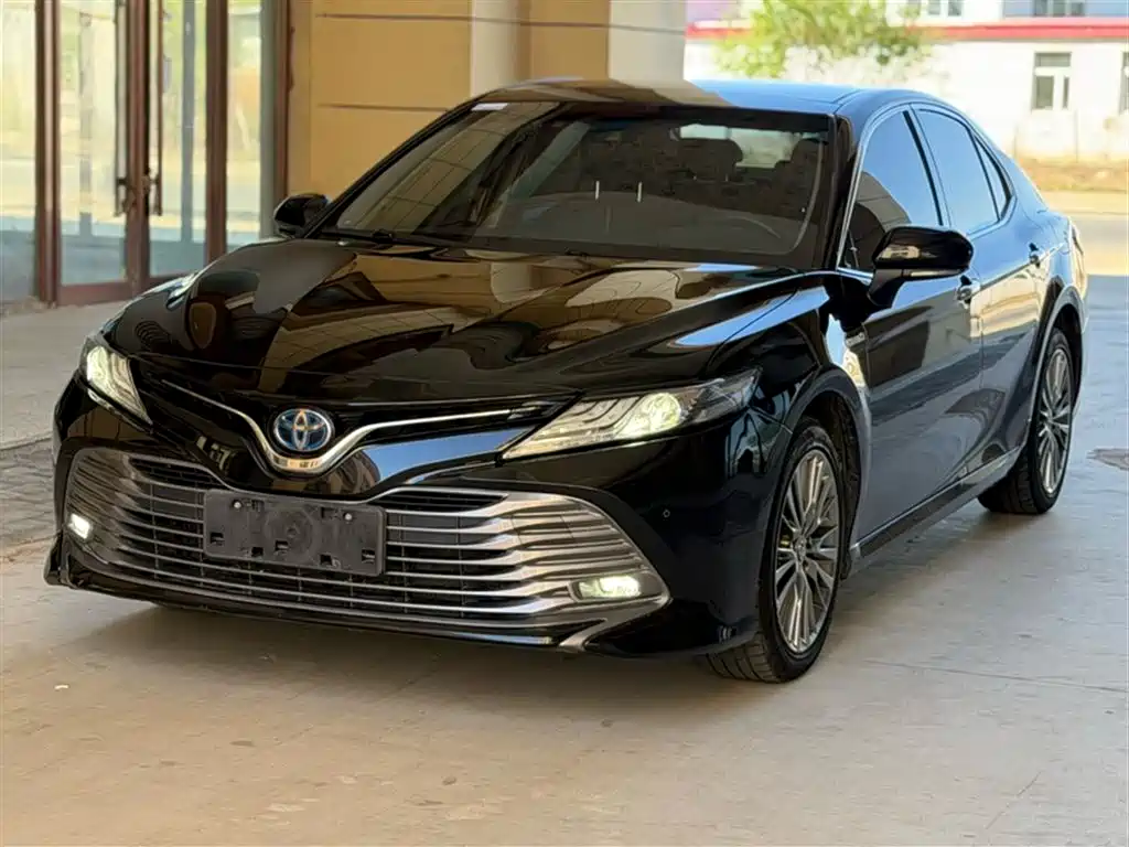 Toyota Camry 2018 Hybrid 2.5HG Luxury Edition