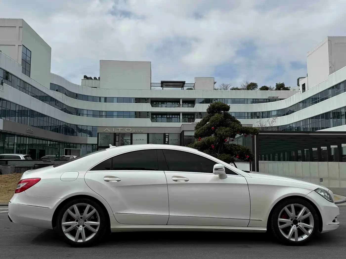 Mercedes-Benz CLS 2012 CLS 300 CGI фото 15