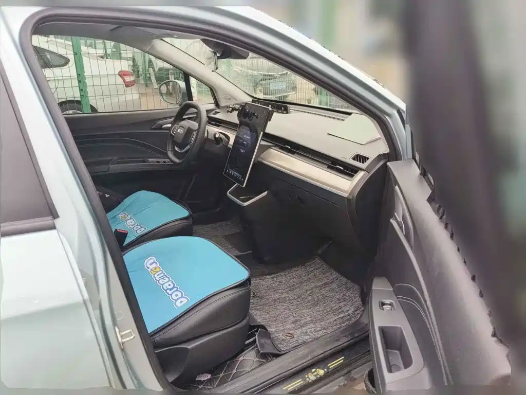 صورة 13 - Nezha Auto Nezha V