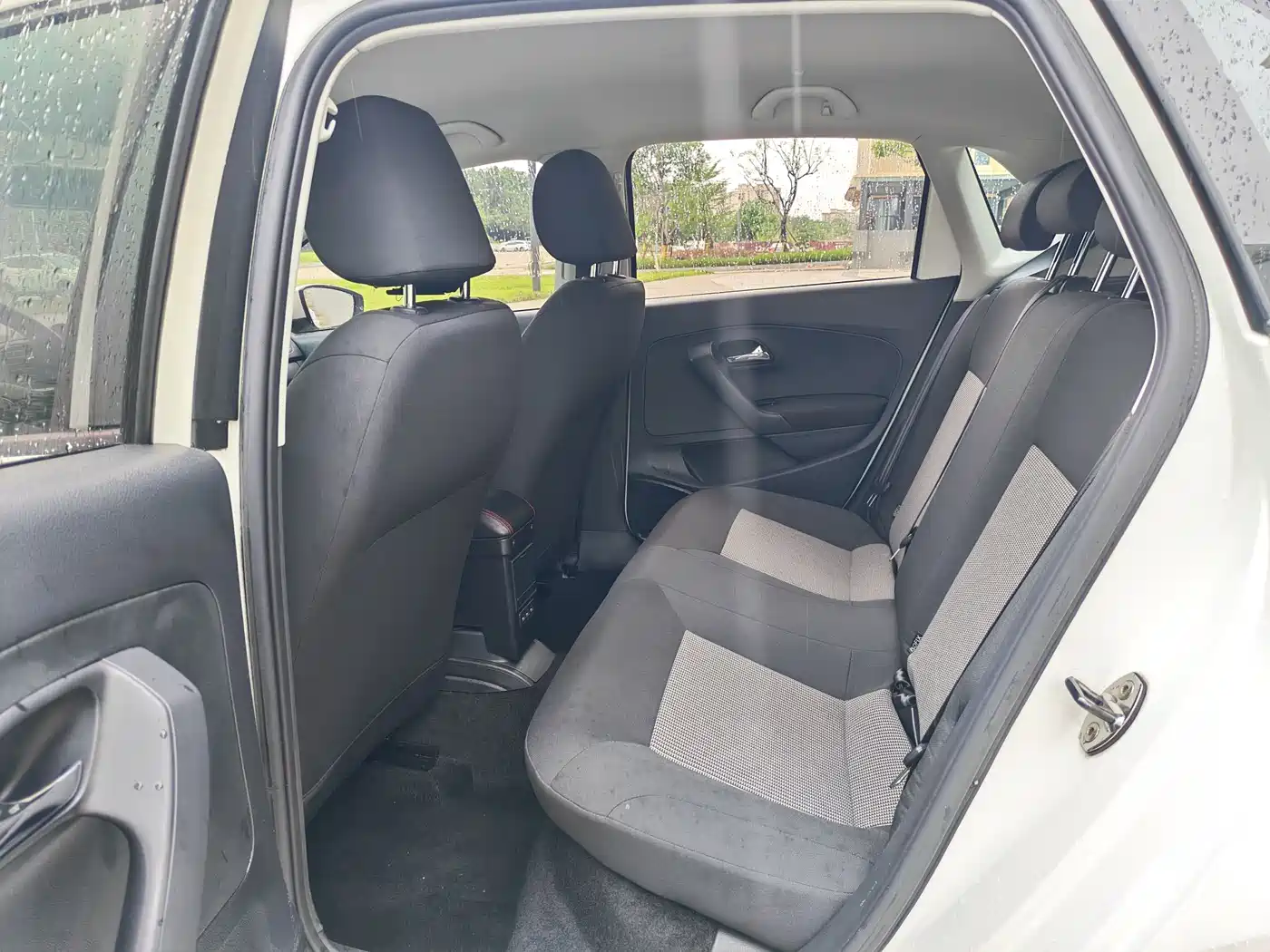 Volkswagen Polo 2018 1.5L Auto Safe Drive фото 5