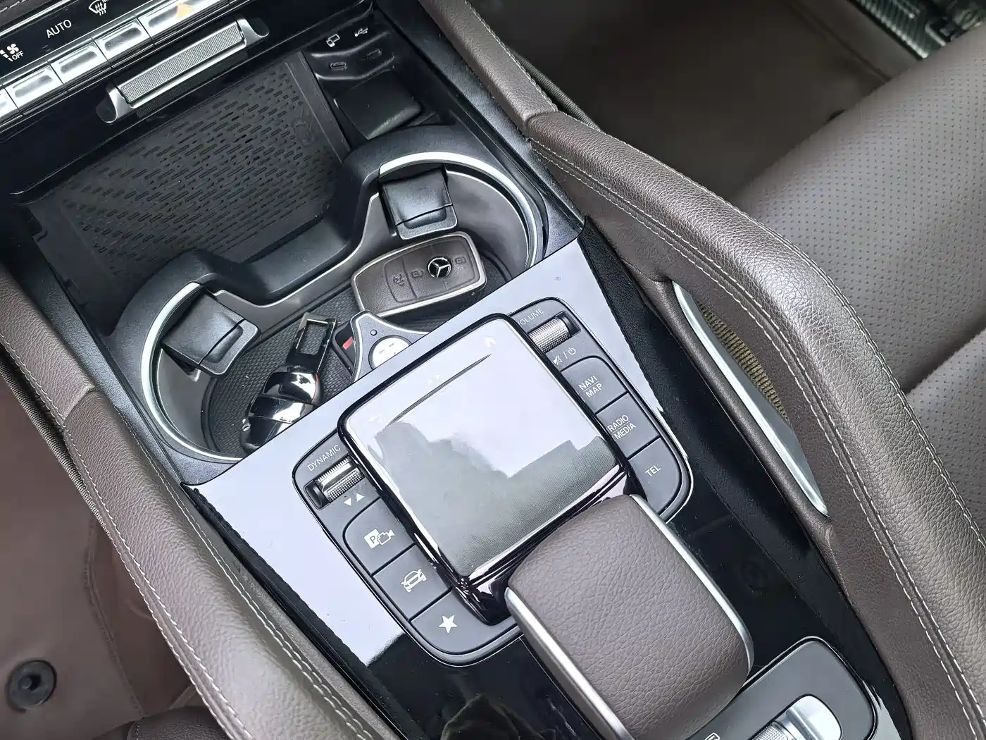 Mercedes-Benz GLS 2023 GLS 450 4MATIC Fashion Edition фото 10