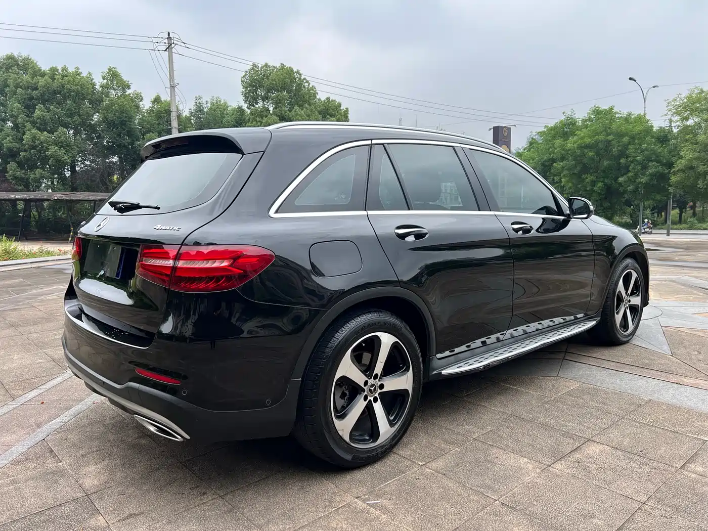 Mercedes-Benz GLC 2018 Facelift GLC 260 4MATIC Luxury фото 4