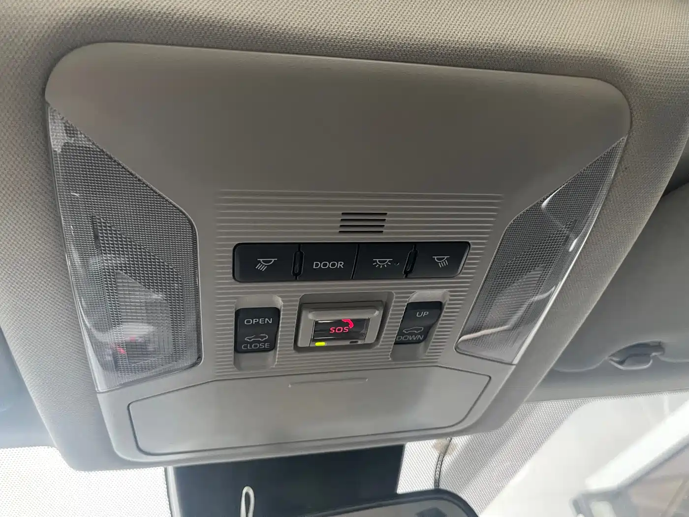 Toyota Wildlander 2021 2.0L CVT 4WD Luxury Edition фото 19