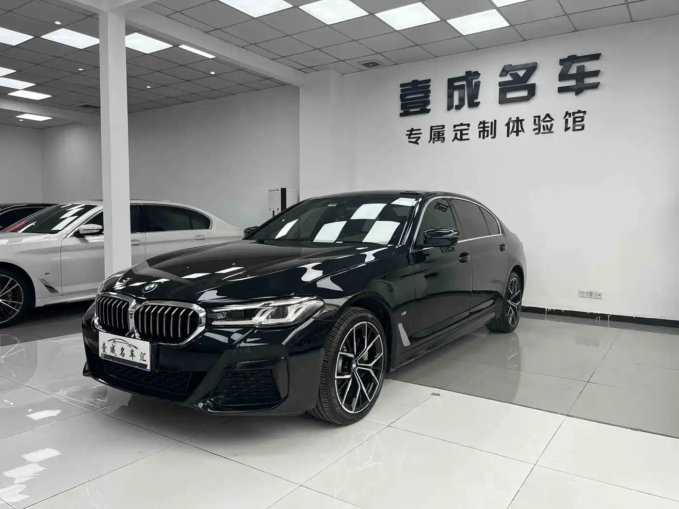 BMW 5 Series 2022 Model Third Facelift 530Li Premium M Sport Package