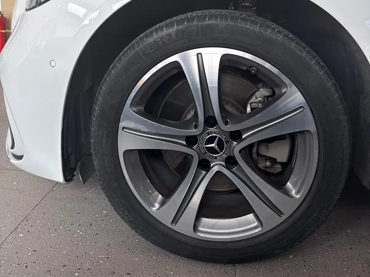 Mercedes-Benz C-Class 2022 C 200 L Sport Version фото 7