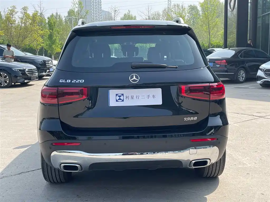 Mercedes-Benz GLB 2024 GLB 220 Fashion фото 12