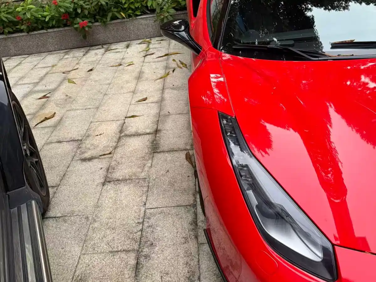 Ferrari 488 2019 2015 488 Spider
