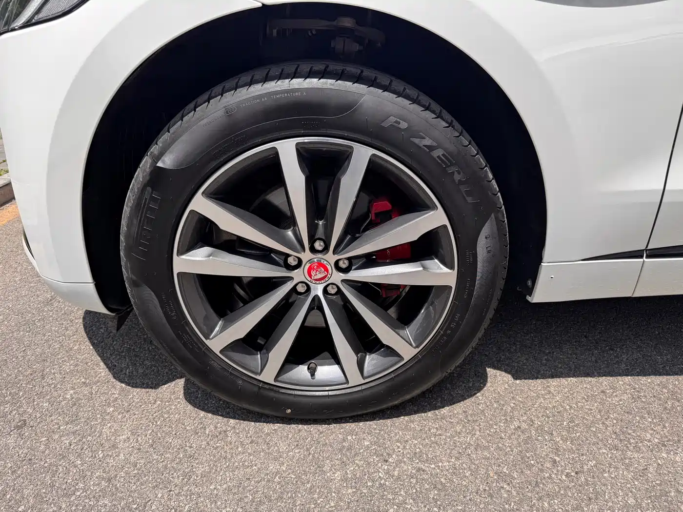 Jaguar F-PACE 2024 2024 P250 R-Dynamic SE
