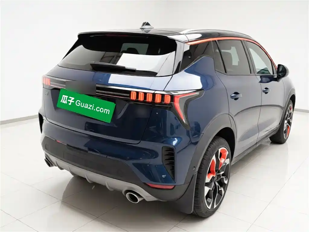 Lynk & Co 06 2020 1.5T Halo фото 5