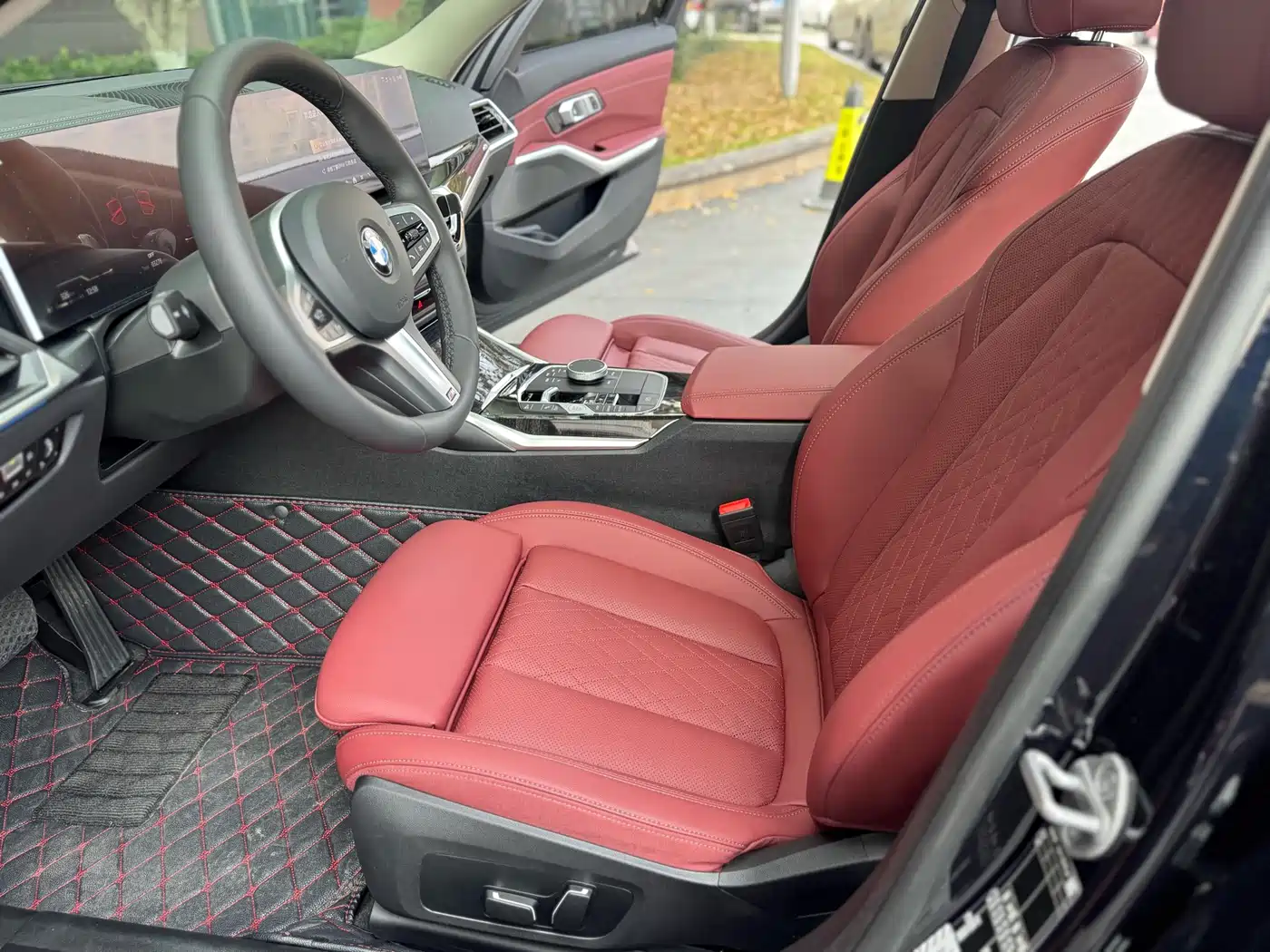 BMW 3 Series 2024 325Li M Sport Package фото 4