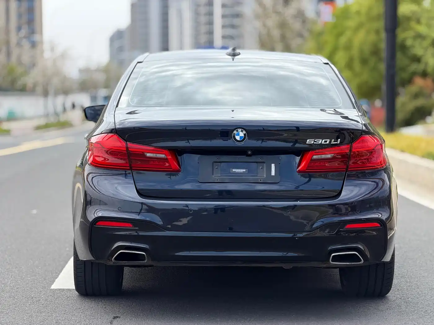 BMW 5 Series 2019 525Li M Sport Package фото 16