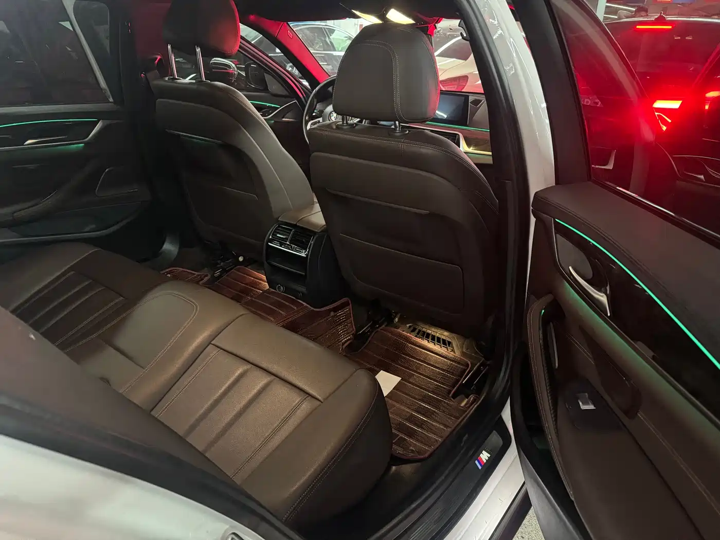 BMW 5 Series 2019 525Li M Sport Package фото 12