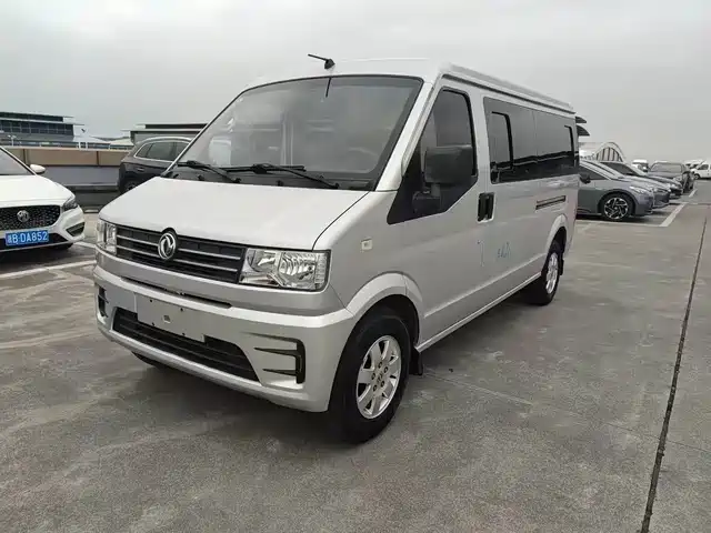 Dongfeng Xiaokang C56 2020 1.5L Comfort I DK15C