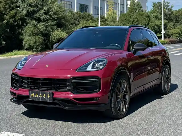 Porsche Cayenne 2021