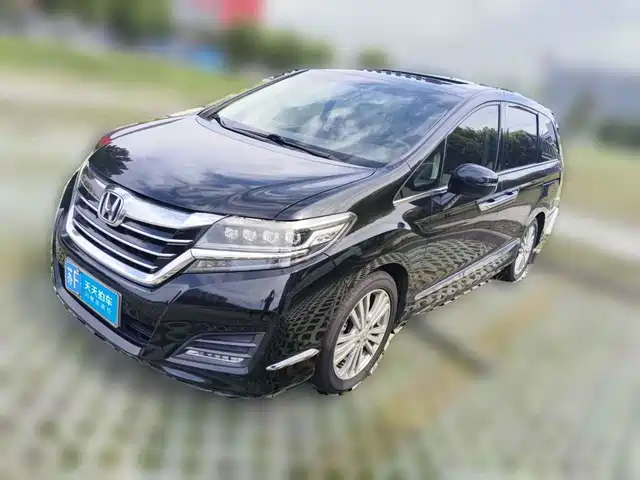Honda Elysion 2016 2.4L Luxury Edition — фото 1