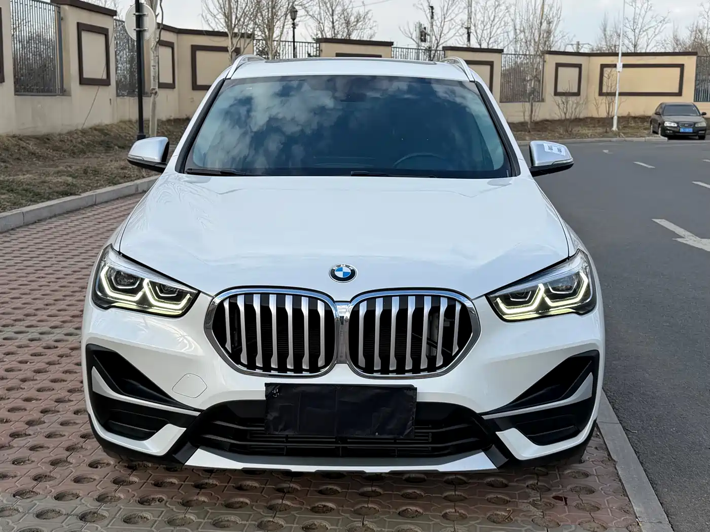 BMW X1 2022 sDrive20Li Fashion фото 4