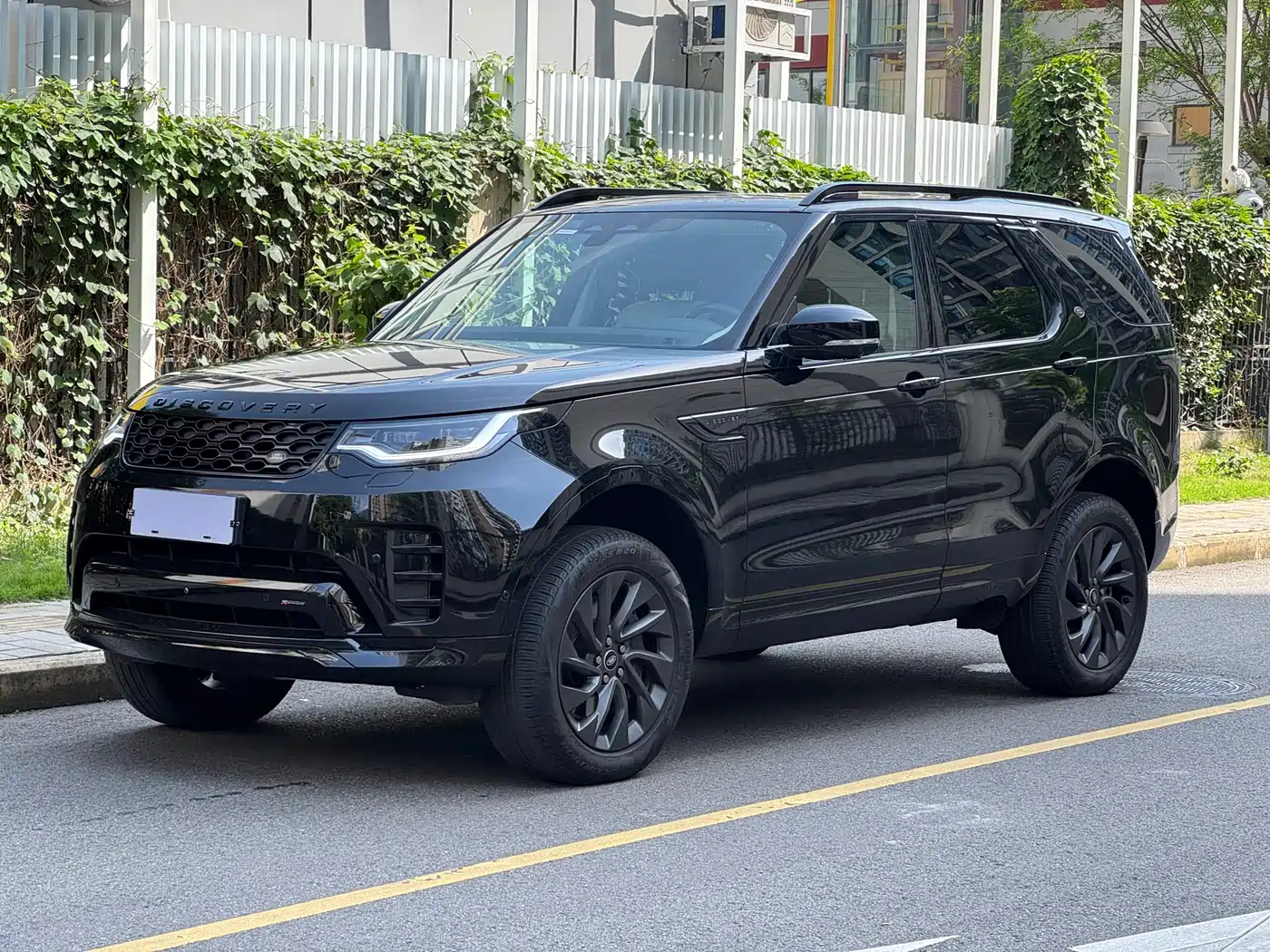 Land Rover Discovery 2023 Facelift 360PS R-Dynamic S
