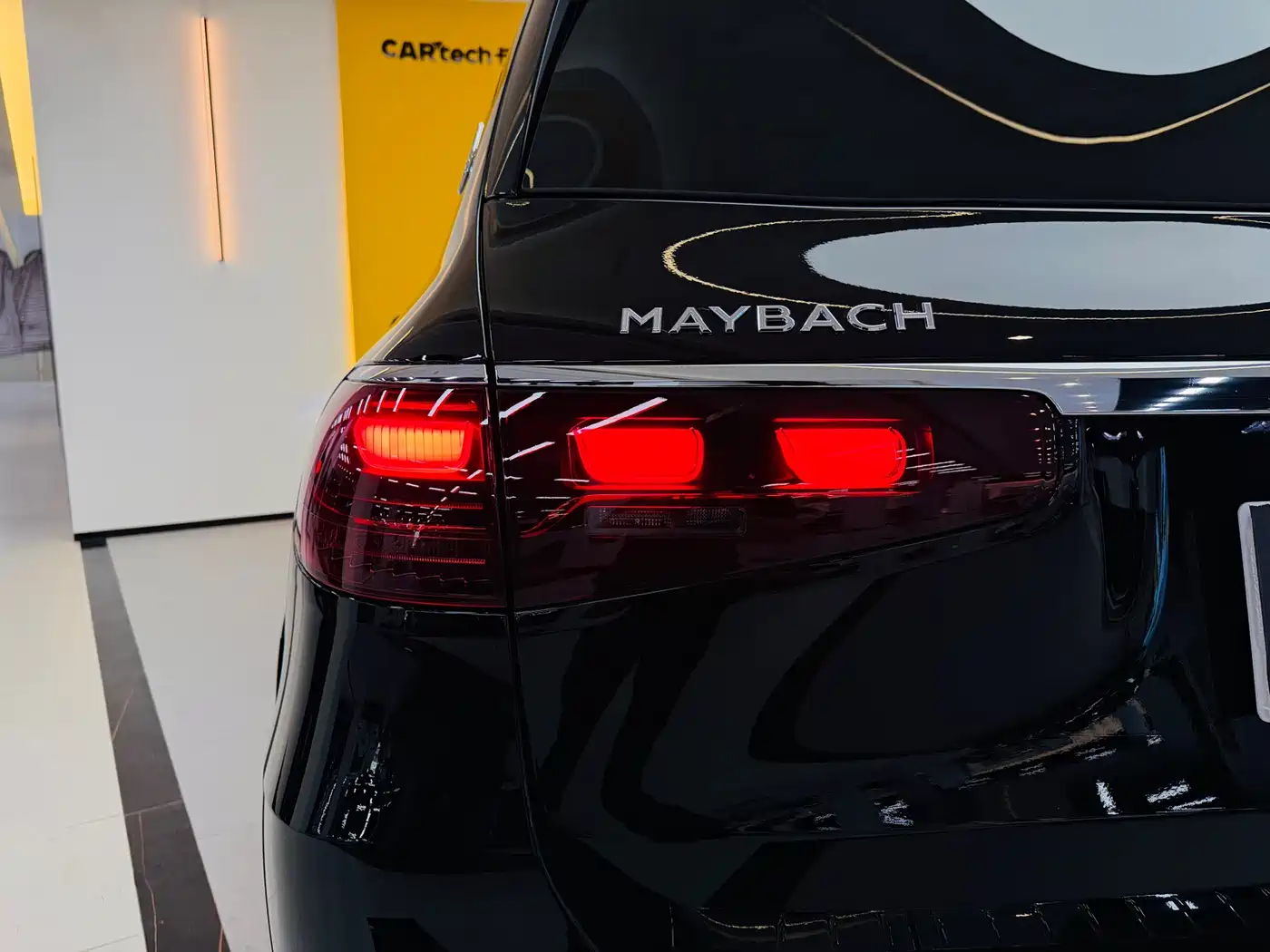 Mercedes-Benz Maybach GLS 2025 GLS 600 4MATIC Polar Night Edition фото 26